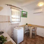 Apartman Lily's Peaceful Oasis- Brand New Korita
