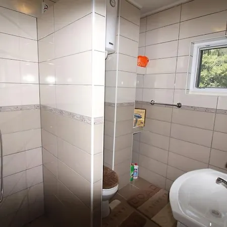 Lily's Peaceful Oasis- Brand New * Korita