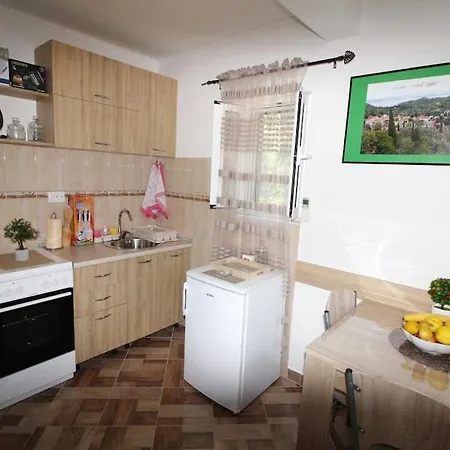 Apartment Lily's Peaceful Oasis- Brand New